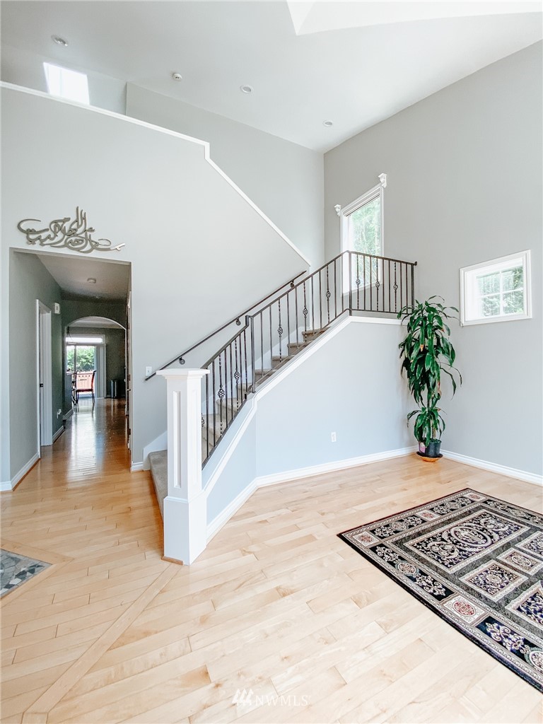 1416 North 39th Street Renton, WA 98056 - Photo 2 of 22