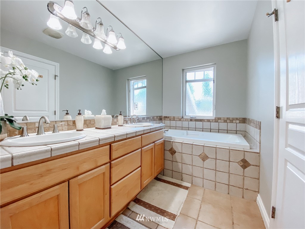 1416 North 39th Street Renton, WA 98056 - Photo 9 of 22