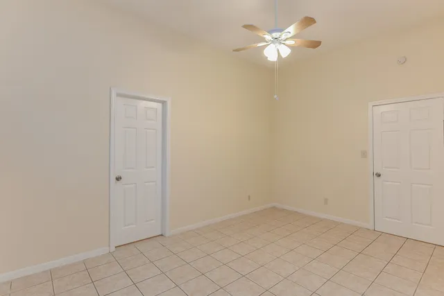 $2,550 | 18610 Anne Drive, Webster, TX 77058