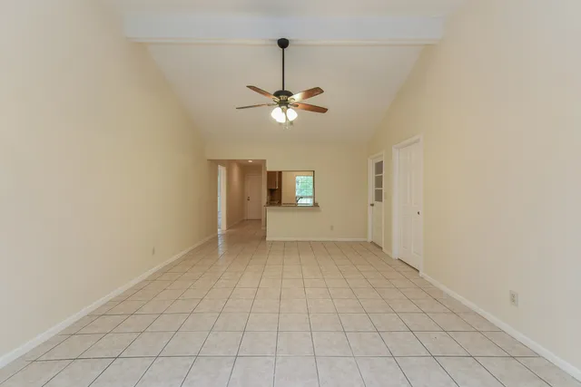 $2,550 | 18610 Anne Drive, Webster, TX 77058