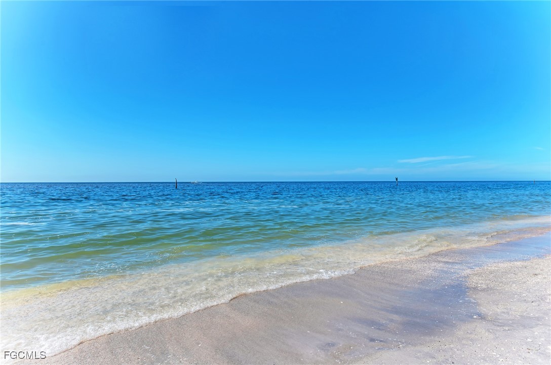 6270 Russell Street Punta Gorda, FL 33982 - Photo 4 of 25 a view of an ocean