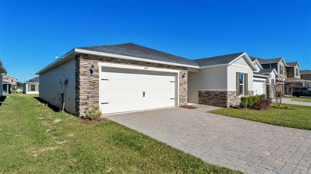 $1,900 | 809 Wedgewood Street, Lake Wales, FL 33859