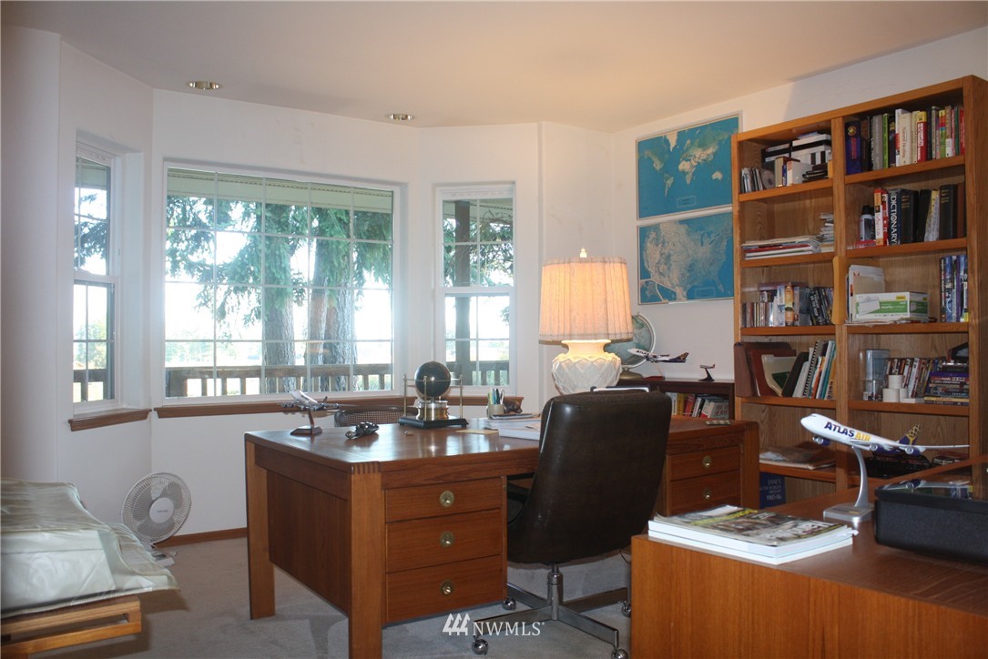 1303 Ranch Road Camano Island, WA 98282 - Photo 15 of 24 Gallery Image 15