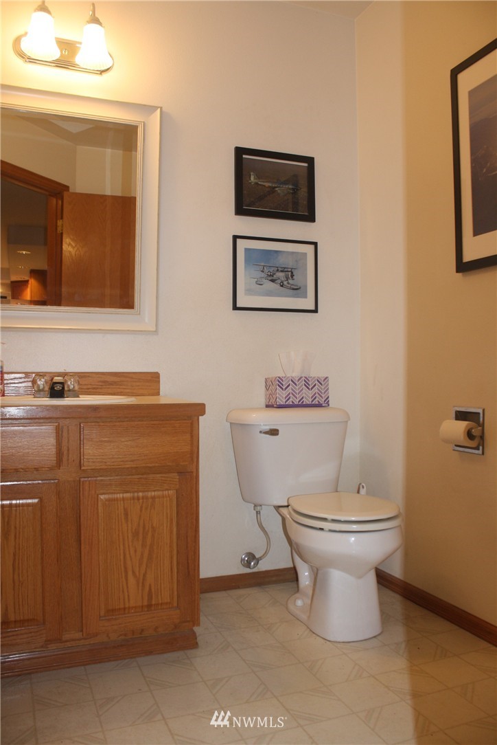 1303 Ranch Road Camano Island, WA 98282 - Photo 17 of 24 Gallery Image 17