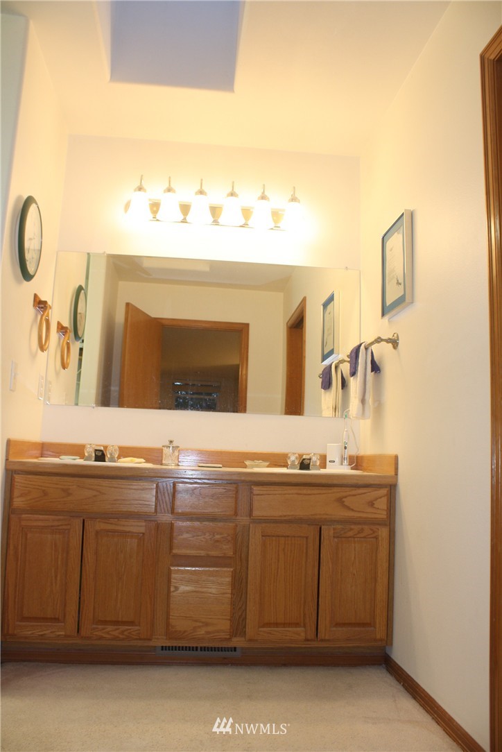1303 Ranch Road Camano Island, WA 98282 - Photo 19 of 24 Gallery Image 19