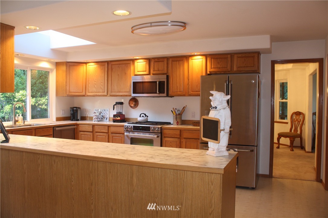 1303 Ranch Road Camano Island, WA 98282 - Photo 10 of 24 Gallery Image 10