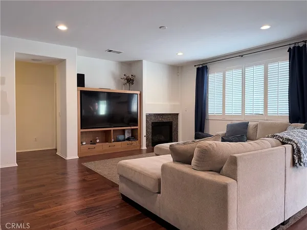 $659,900 | 562 Quigley Lane, Perris, CA 92570