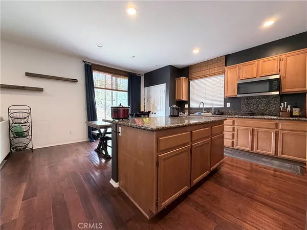 $659,900 | 562 Quigley Lane, Perris, CA 92570