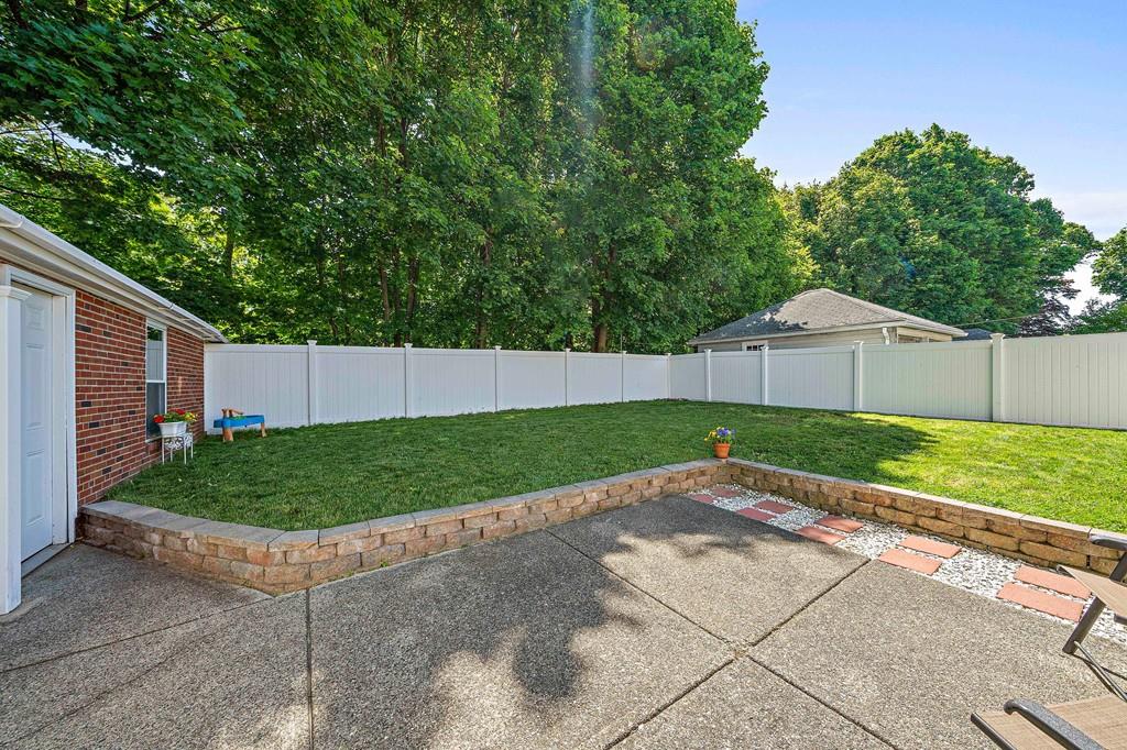 58 Alton Road Quincy, MA 02169 - Photo 27 of 28 Gallery Image 27