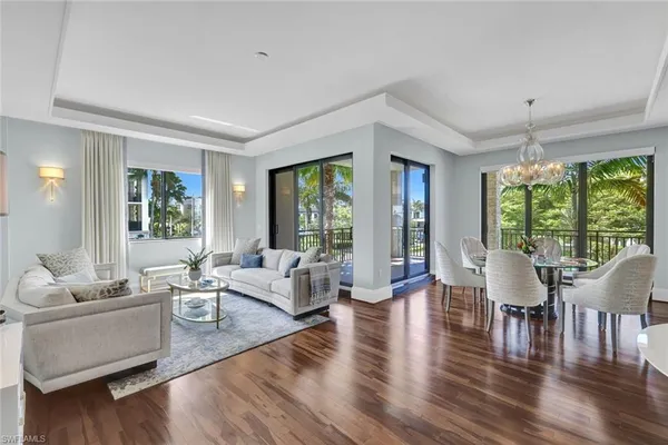 $2,750,000 | 1035 3rd Avenue South, Unit 201, Naples, FL 34102