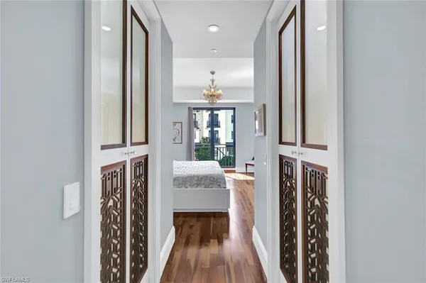 $2,750,000 | 1035 3rd Avenue South, Unit 201, Naples, FL 34102