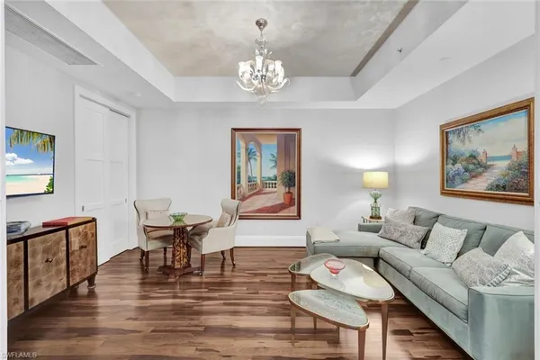 $2,750,000 | 1035 3rd Avenue South, Unit 201, Naples, FL 34102
