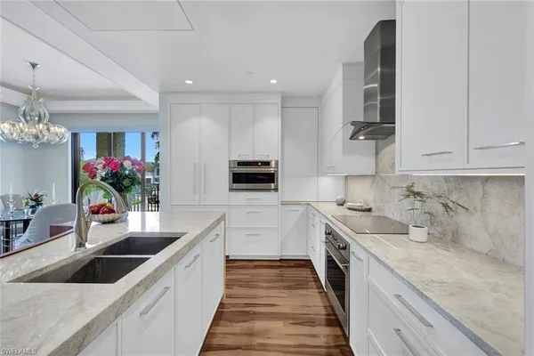 $2,750,000 | 1035 3rd Avenue South, Unit 201, Naples, FL 34102