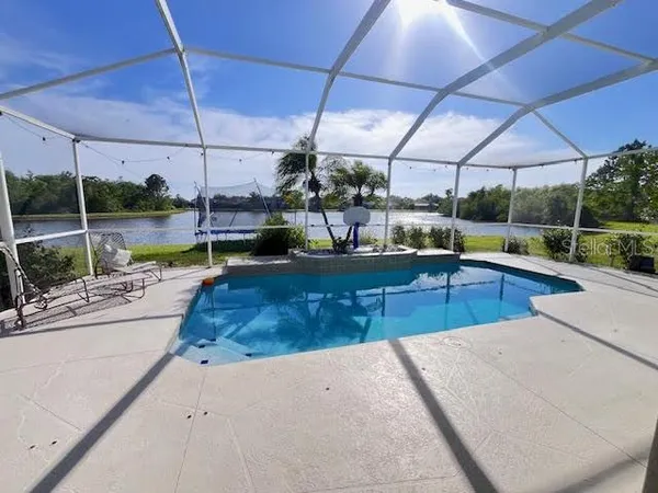 $519,500 | 16313 Bridgecrossing Drive, Lithia, FL 33547
