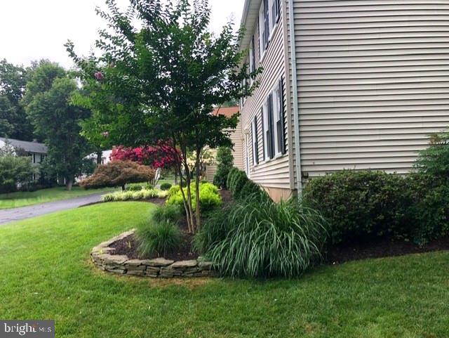 10062 Marshall Pond Road Burke, VA 22015 - Photo 7 of 74 side view to front of house - Summer photo