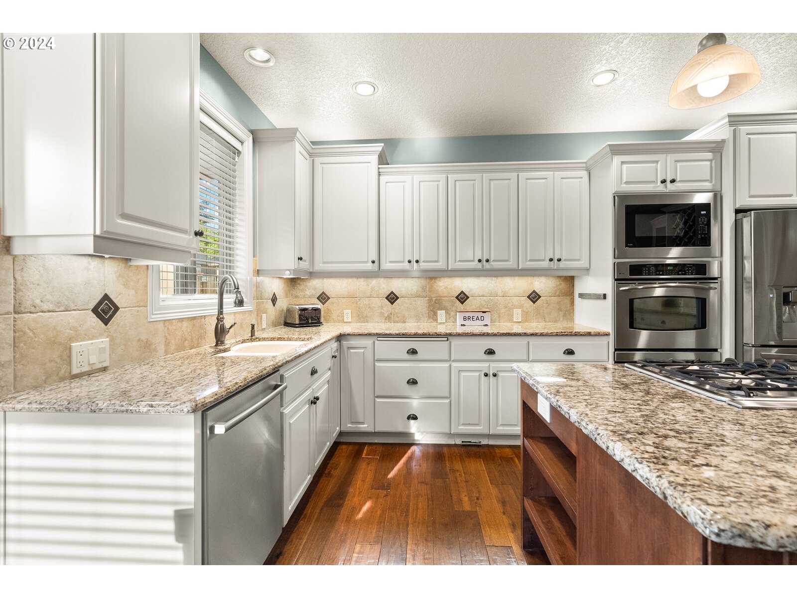 16995 Southwest Richen Park Circle Sherwood, OR 97140 - Photo 12 of 33 Gallery Image 12