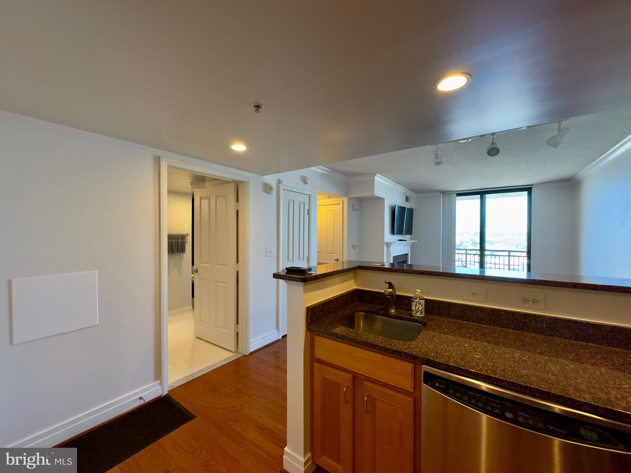 414 Water Street, Unit 2306 Baltimore, MD 21202 - Photo 6 of 13