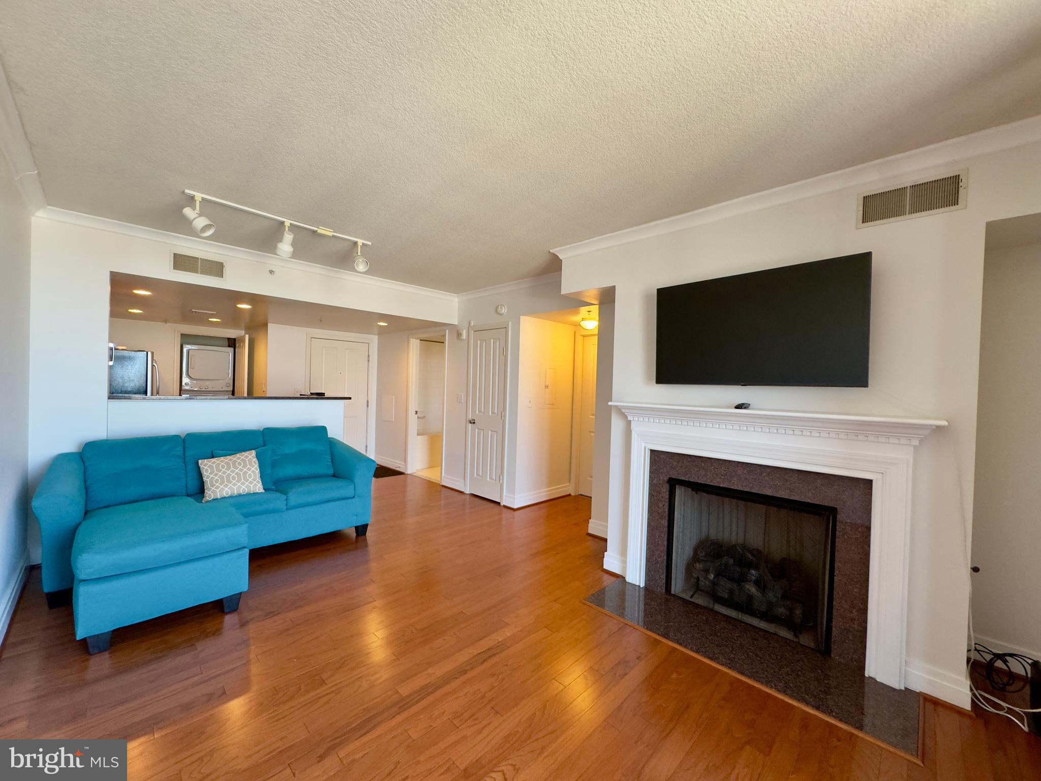 414 Water Street, Unit 2306 Baltimore, MD 21202 - Photo 8 of 13