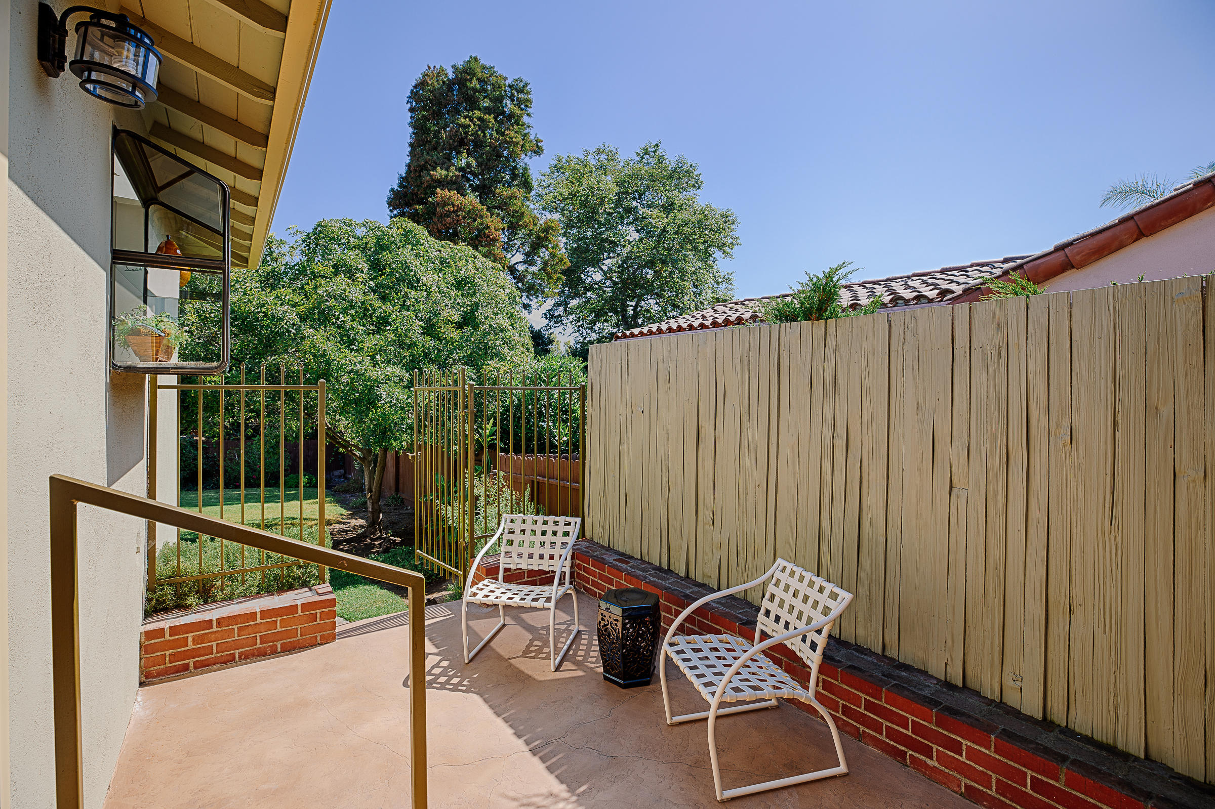 2928 Hermosa Road Santa Barbara, CA 93105 - Photo 18 of 24 Patio off dining room