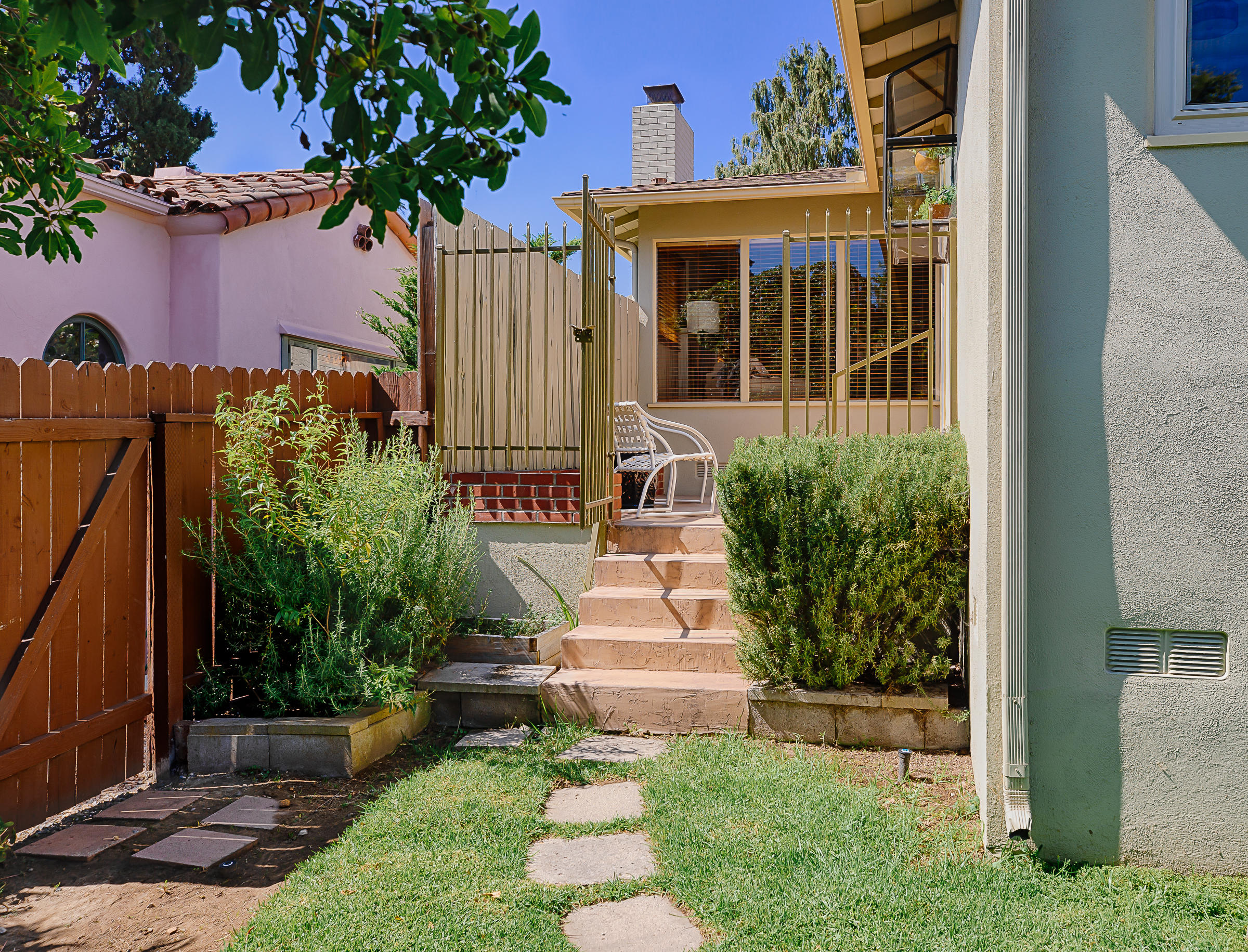 2928 Hermosa Road Santa Barbara, CA 93105 - Photo 19 of 24 Patio