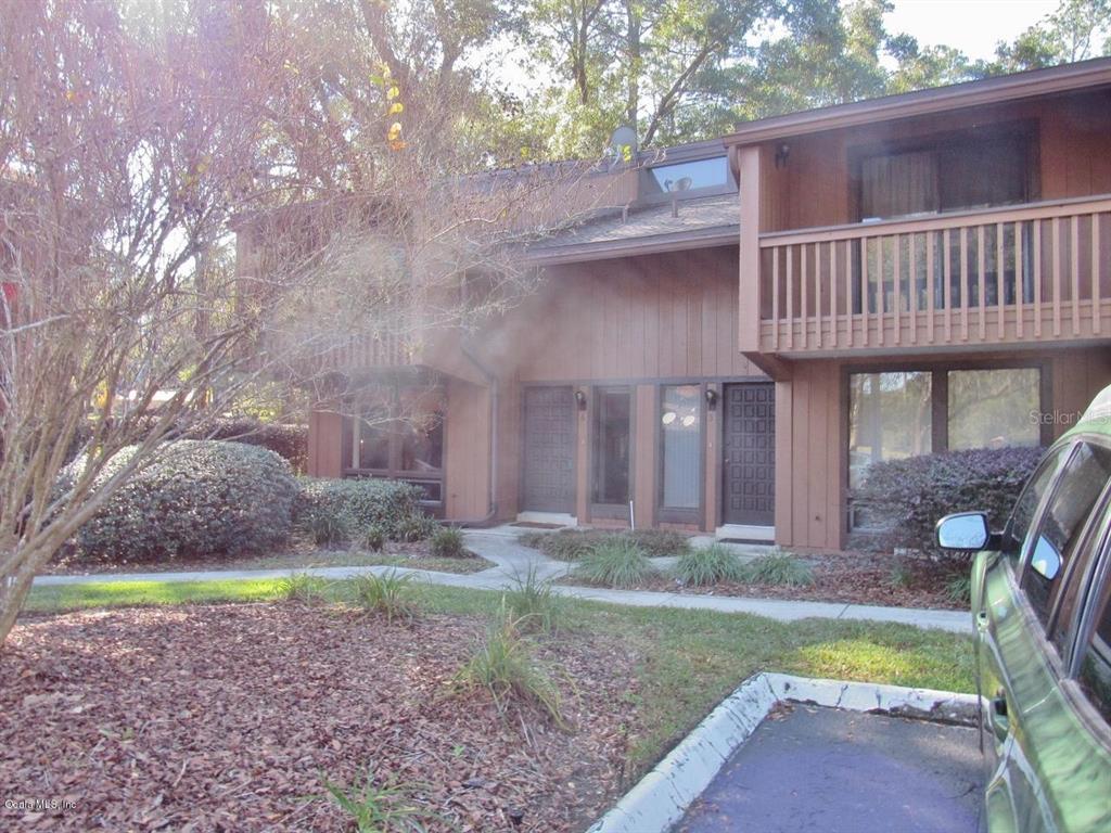 2/1.5 Rainbow Springs Condo