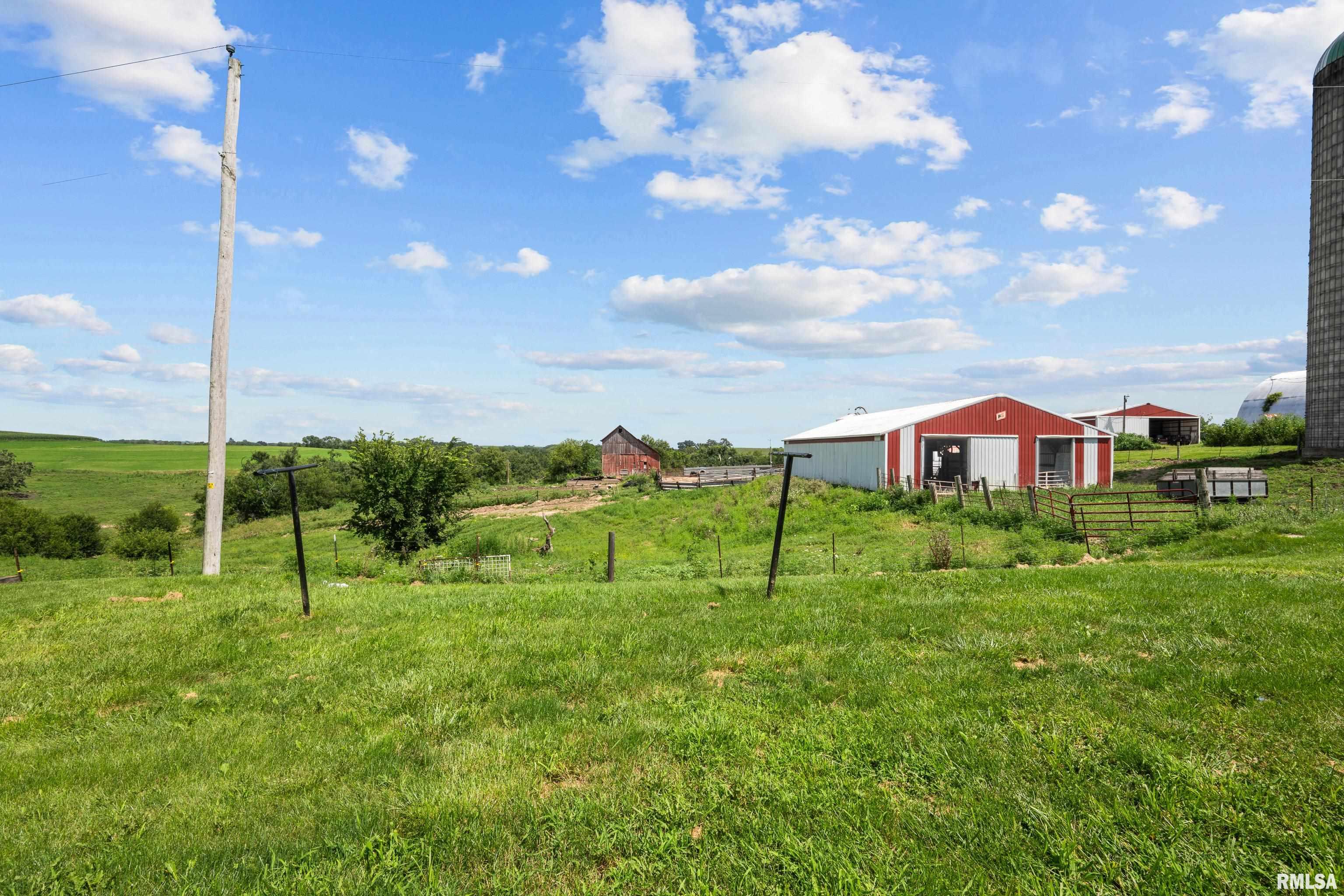 210 North Adams Street Andrew, IA 52030 - Photo 3 of 23