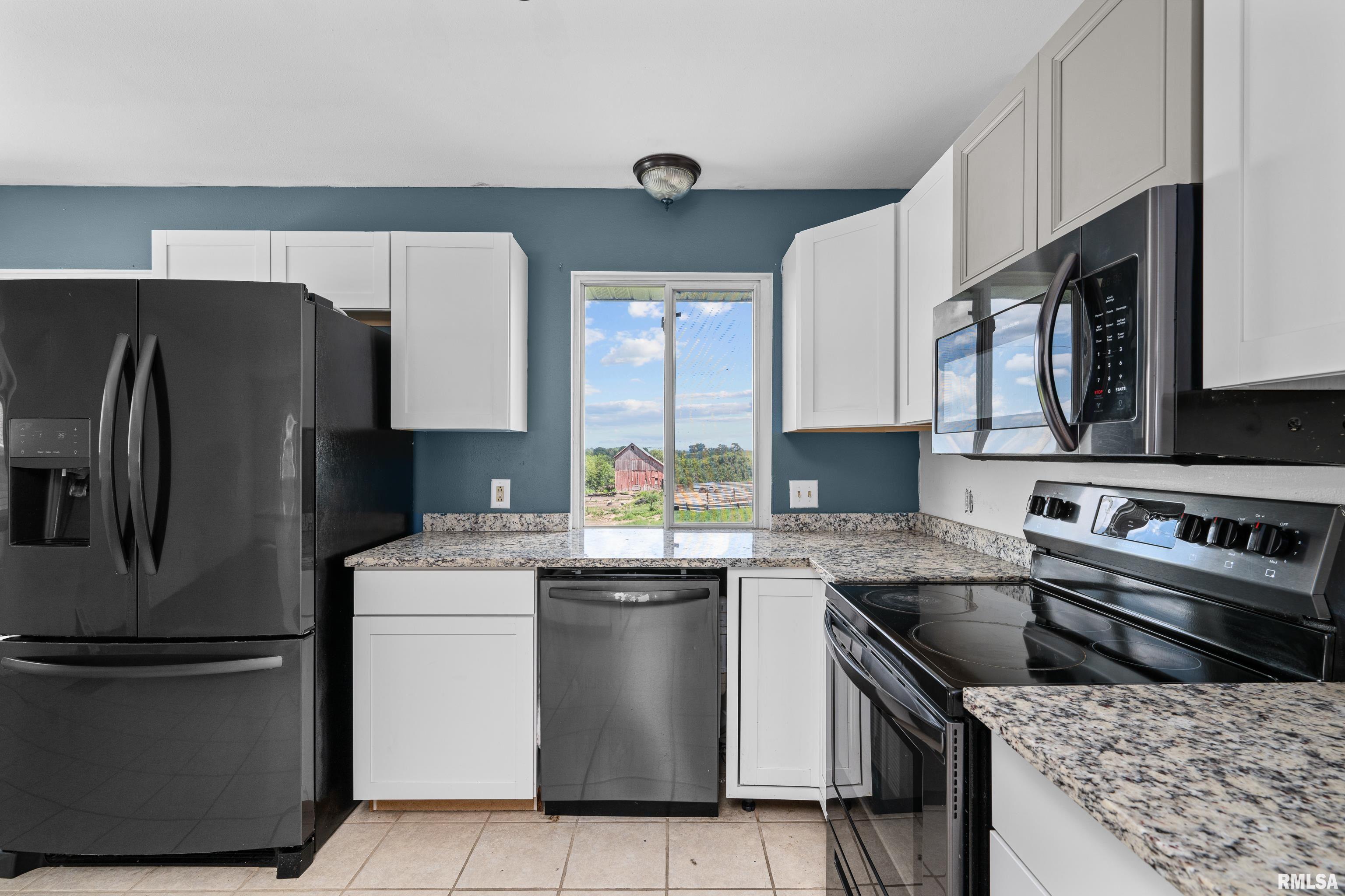 210 North Adams Street Andrew, IA 52030 - Photo 9 of 23