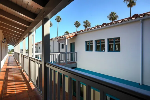 a view of a house with porch