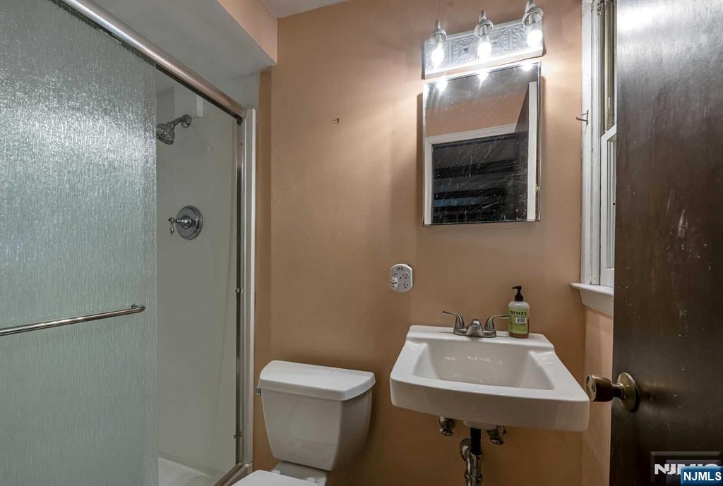 21 Alida Place Ramsey, NJ 07446 - Photo 23 of 36