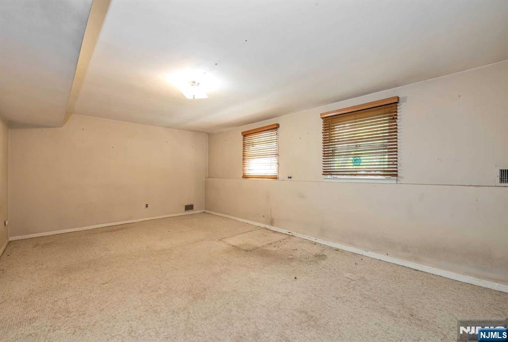 21 Alida Place Ramsey, NJ 07446 - Photo 24 of 36