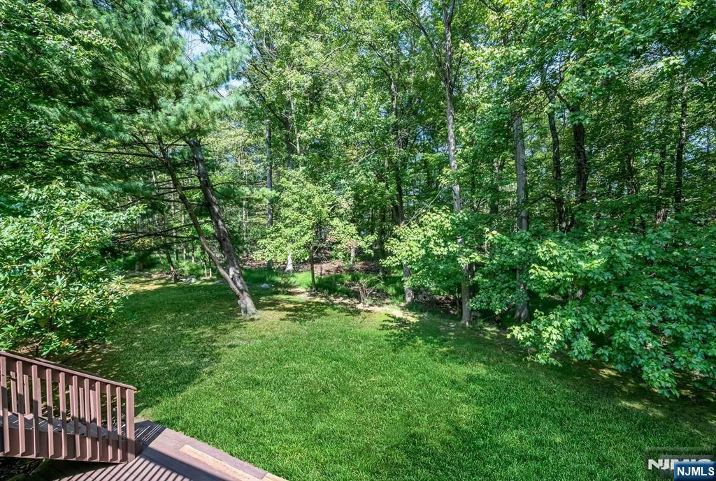 21 Alida Place Ramsey, NJ 07446 - Photo 33 of 36