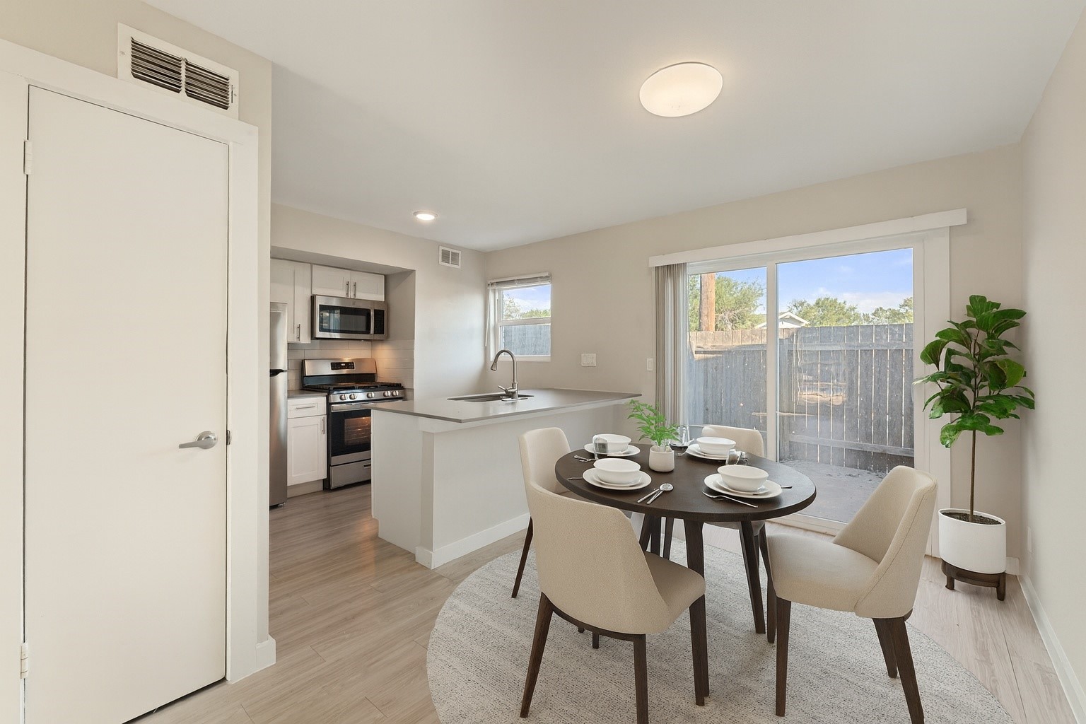 5005 Manor Road, Unit 123 Austin, TX 78723 - Photo 3 of 35 Virtually staged dining