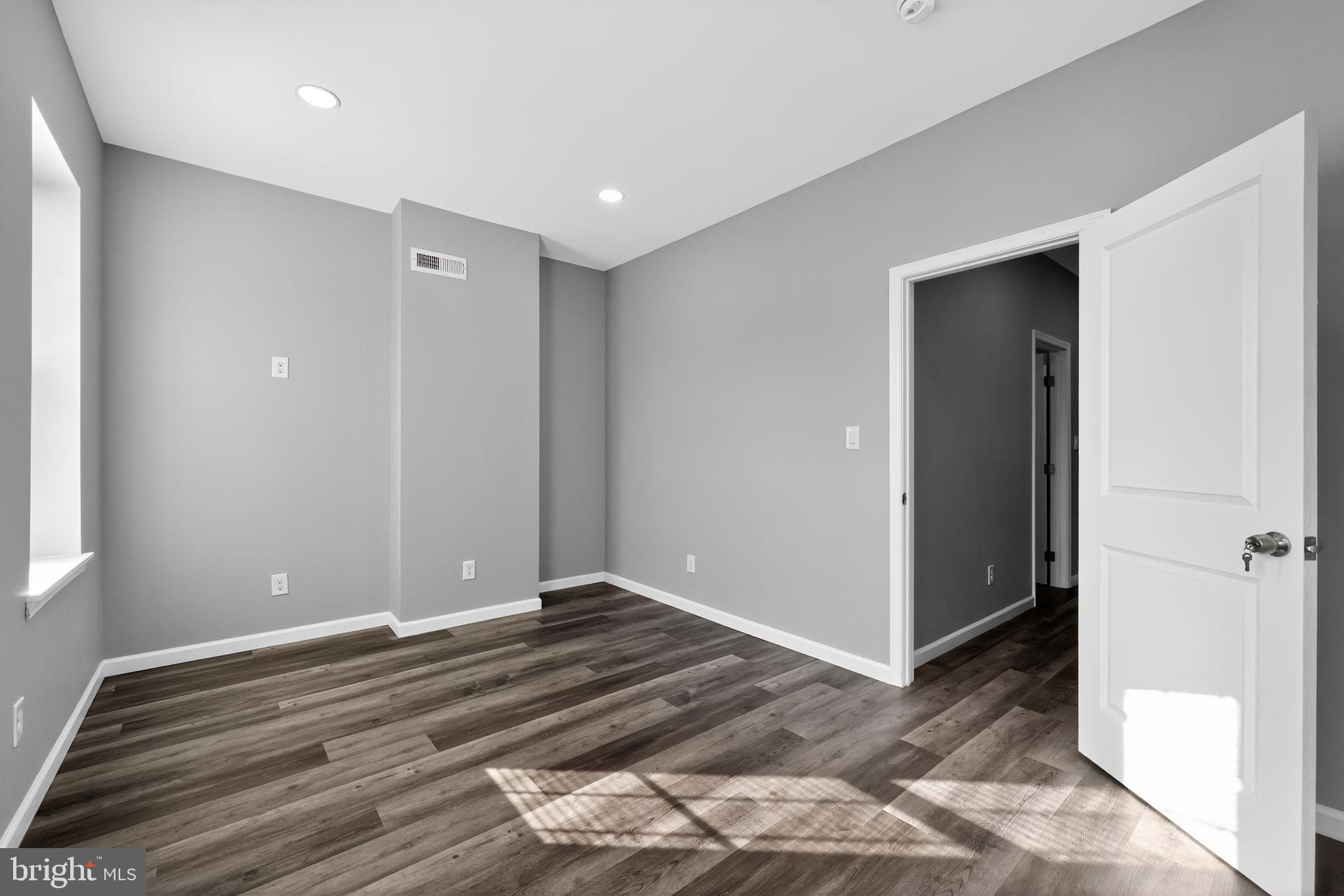 4516 North Mole Street Philadelphia, PA 19140 - Photo 21 of 30 a view of room