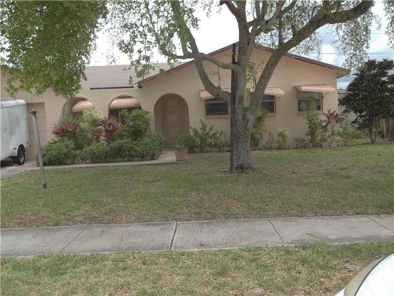 9089 Southwest 1st Road Boca Raton, FL 33428 - Photo 8 of 30 Exterior Front
