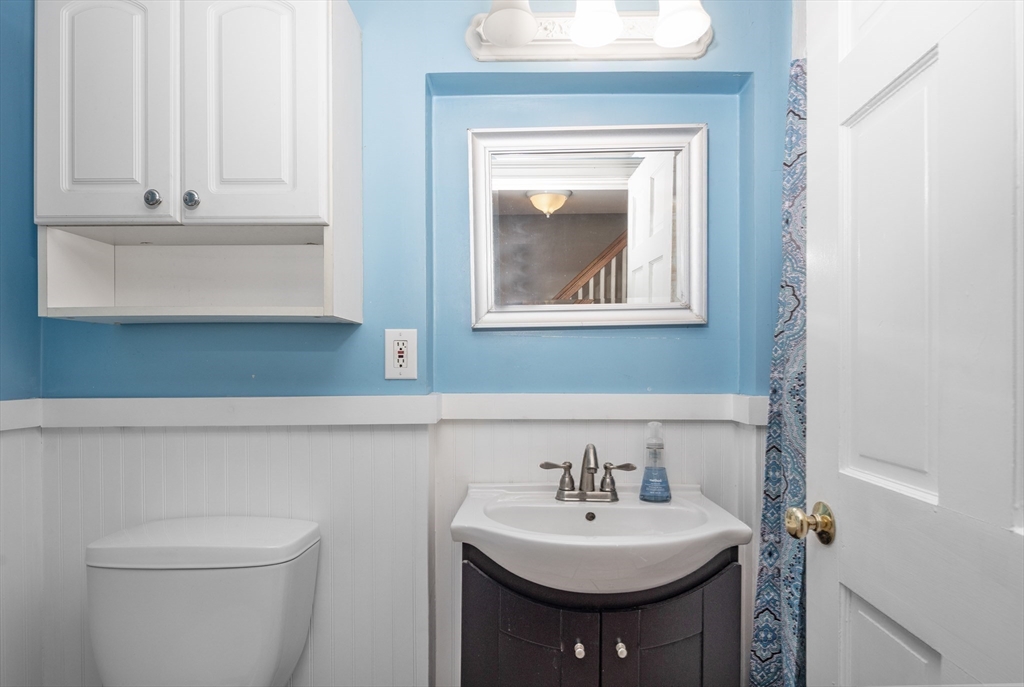 498 North Main Street Cohasset, MA 02025 - Photo 10 of 36