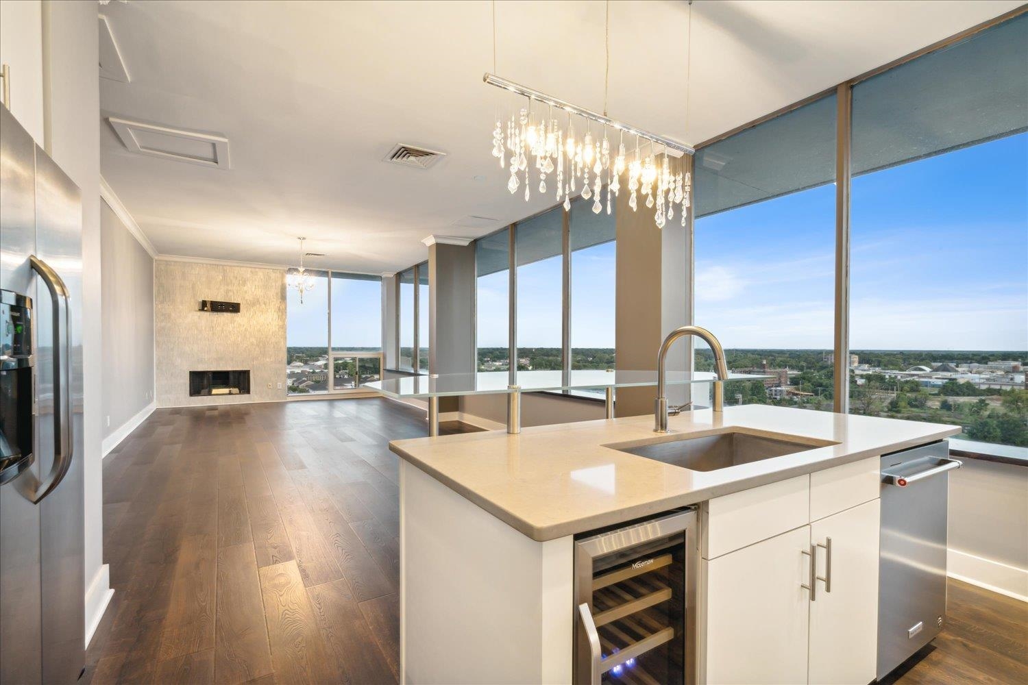 655 Riverside Drive, Unit 1508 Memphis, TN 38103 - Photo 7 of 32 Gallery Image 7
