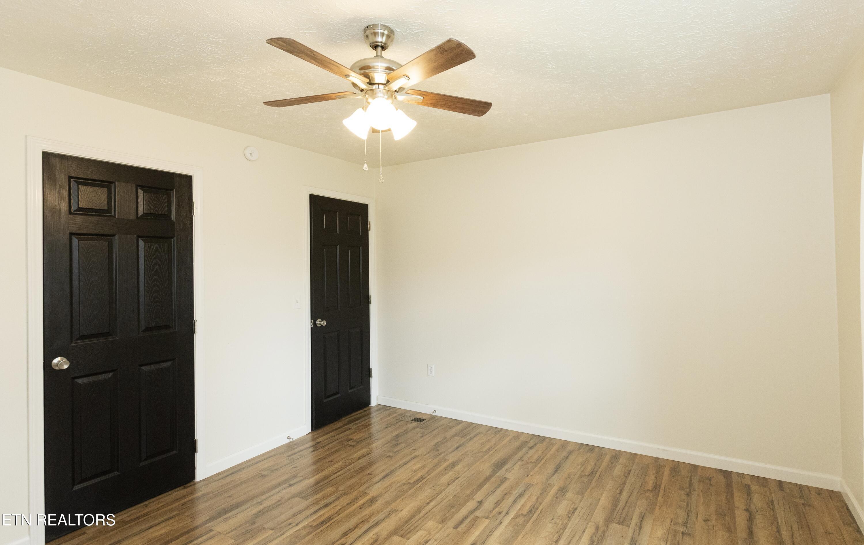 136 Springview Drive La Follette, TN 37766 - Photo 16 of 24 IMG_0130