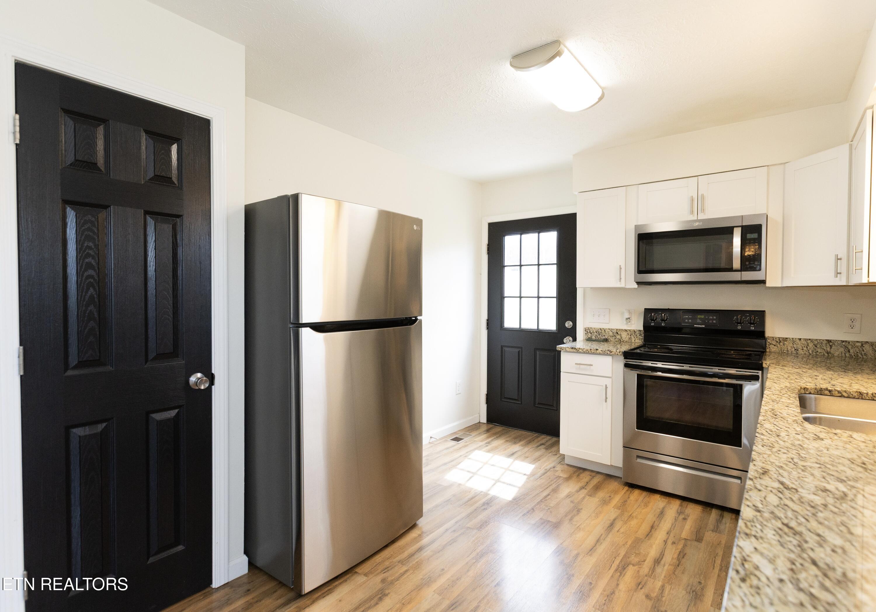 136 Springview Drive La Follette, TN 37766 - Photo 9 of 24 IMG_0128