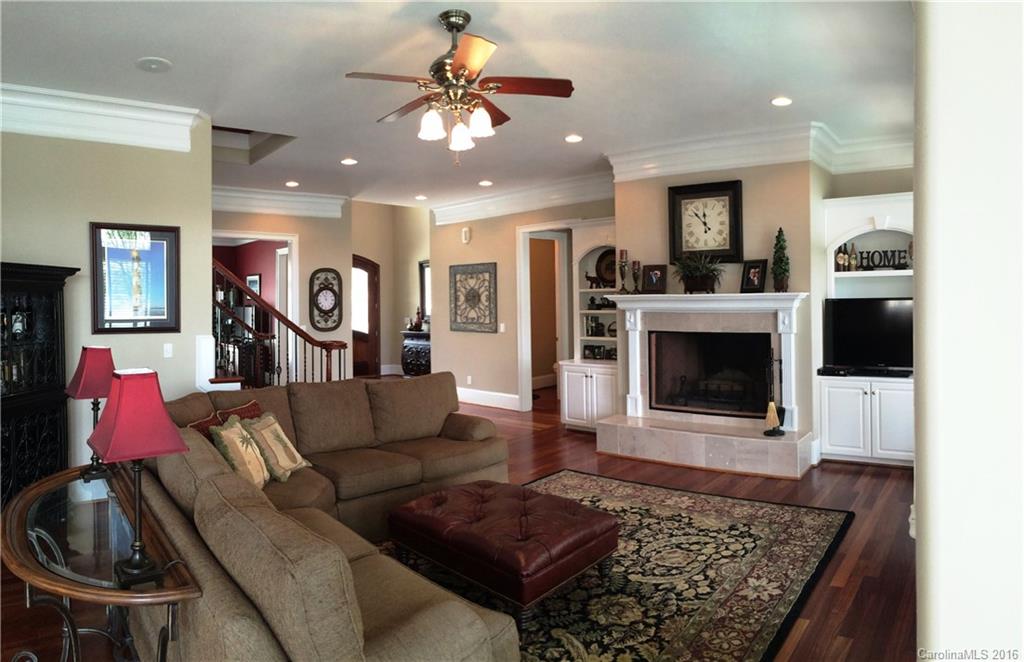22625 Torrence Chapel Road, Unit L25 Cornelius, NC 28031 - Photo 3 of 24