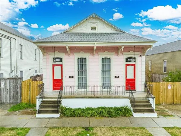 $1,950 | 3025 St Claude Avenue, New Orleans, LA 70117