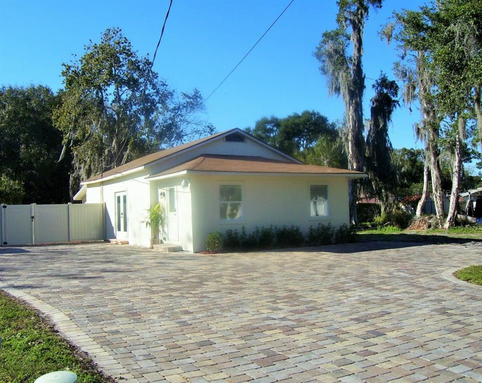 4221 North Lockwood Ridge Road Sarasota, FL 34234 - Photo 1 of 1 Gallery Image 1