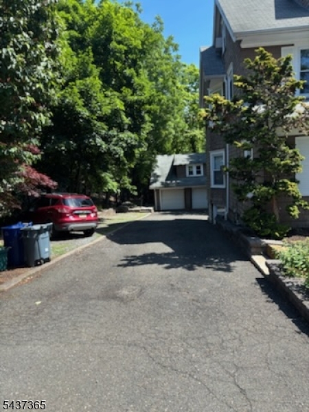 9 Laurel Place Montclair, NJ 07043 - Photo 5 of 5