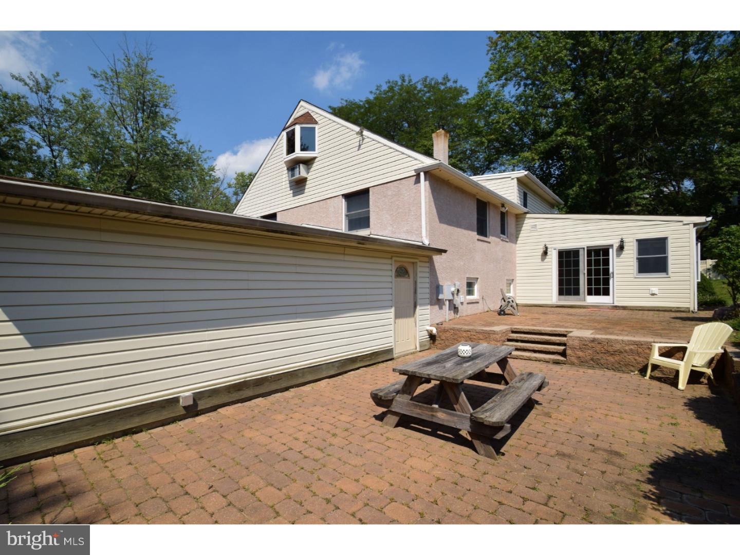 292 Holstein Road Conshohocken, PA 19428 - Photo 22 of 25 Patio