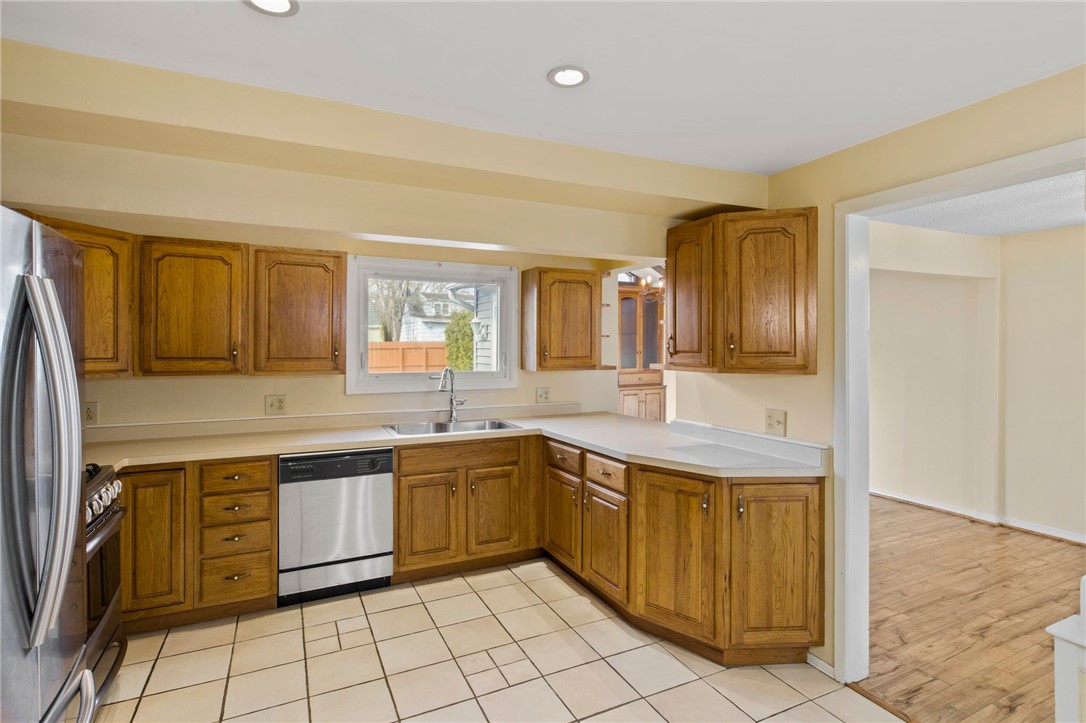 87 Armstrong Road Greece, NY 14616 - Photo 14 of 29