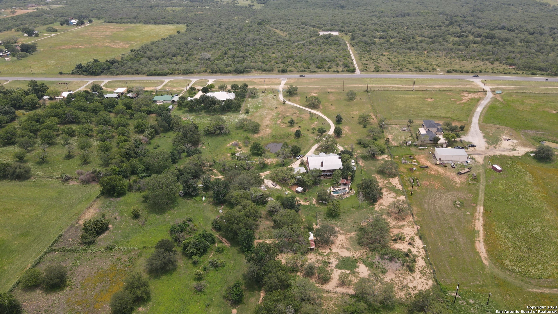 8389 East E Loop 1604 S Adkins, TX 78101 - Photo 3 of 59
