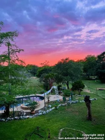 $888,000 | 8389 East E Loop 1604 S, Adkins, TX 78101