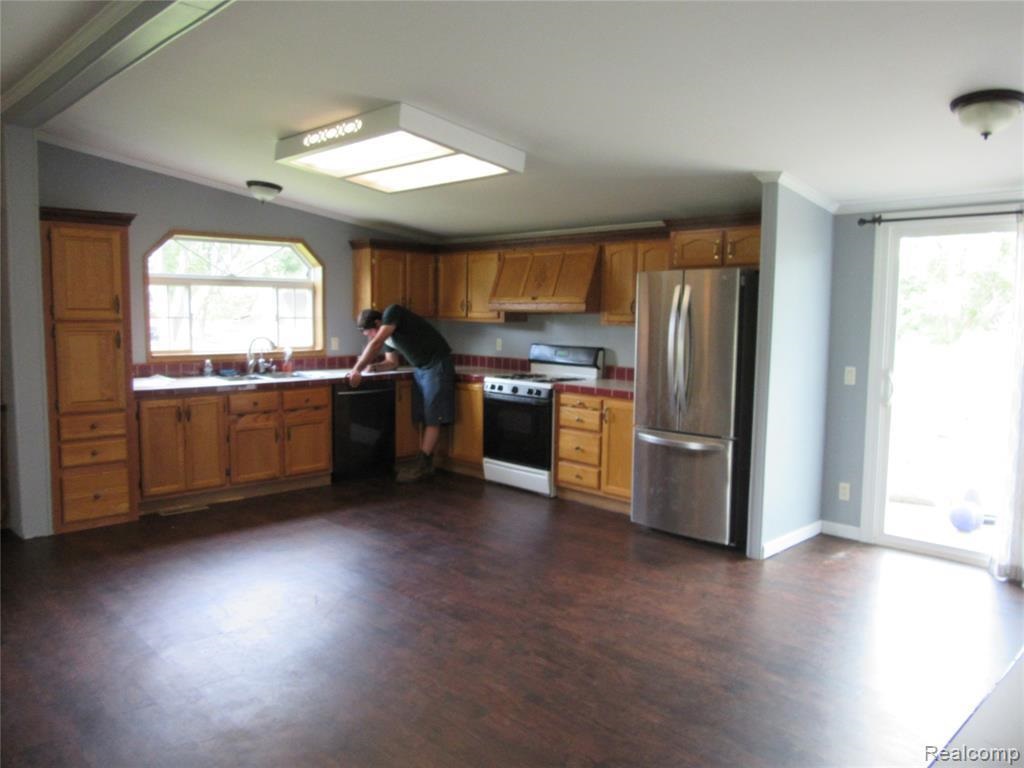 3289 South Vassar Road Davison, MI 48423 - Photo 6 of 12