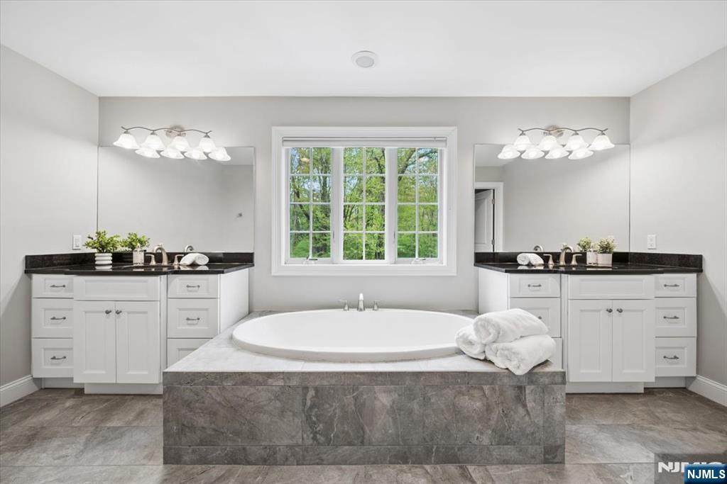 8 Forest Drive Mendham, NJ 07945 - Photo 24 of 43