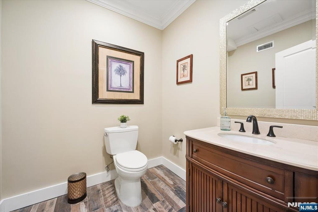 8 Forest Drive Mendham, NJ 07945 - Photo 32 of 43