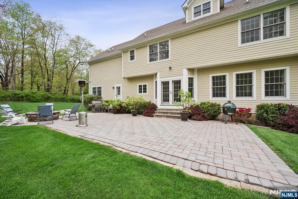 8 Forest Drive Mendham, NJ 07945 - Photo 35 of 43